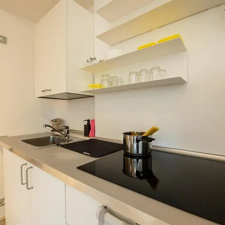 Lofta59 L Stazione A 2 Minuti L Centro A Piedi L Con Cucina L Parcheggi & Wifi Ultra *