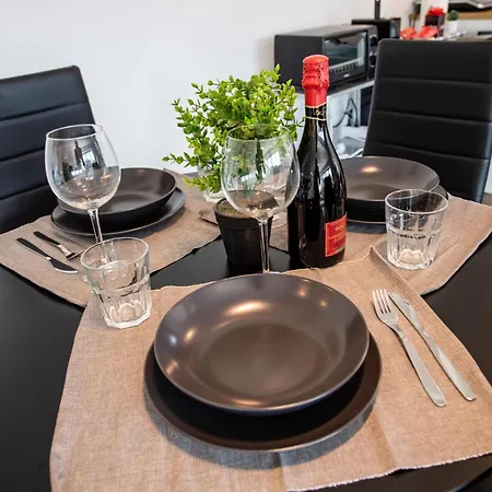 Loft Smart Parma L Wi-Fi Fibra, Indipendente, Perfetto Per Business E Coppie Lejlighed Parma