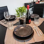 Loft Smart L Wi-fi Fibra, Indipendente, Perfetto Per Business E Coppie Lejlighed Parma