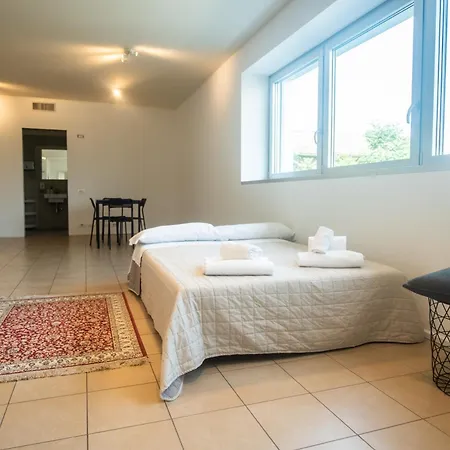 Stazione & Centro L Loft Moderni Con Wifi Ultraveloce