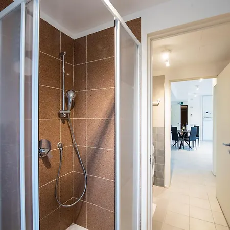 Apartman Loft Smart Parma L Wi-Fi Fibra, Indipendente, Perfetto Per Business E Coppie