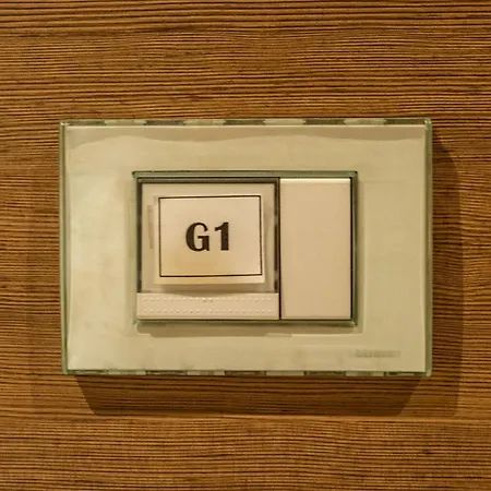 Loft Smart Parma L Wi-Fi Fibra, Indipendente, Perfetto Per Business E Coppie Apartman *