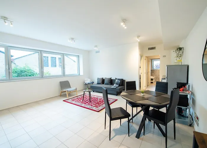 Apartamento Loft Smart L Wi-fi Fibra, Indipendente, Perfetto Per Business E Coppie