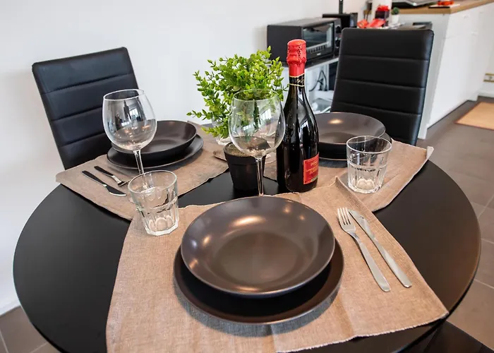 Loft Smart L Wi-fi Fibra, Indipendente, Perfetto Per Business E Coppie Apartamento Parma